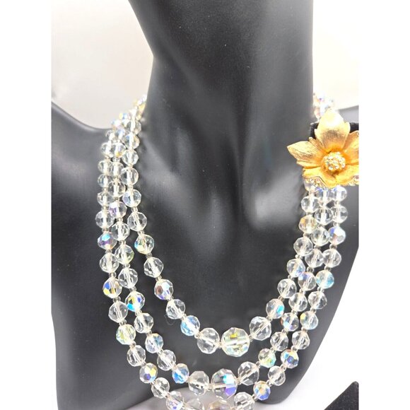 Rare 1940s Graduated Crystal Necklace and Floral Rhinestone Gold Clip Earrings - Picture 10 of 13